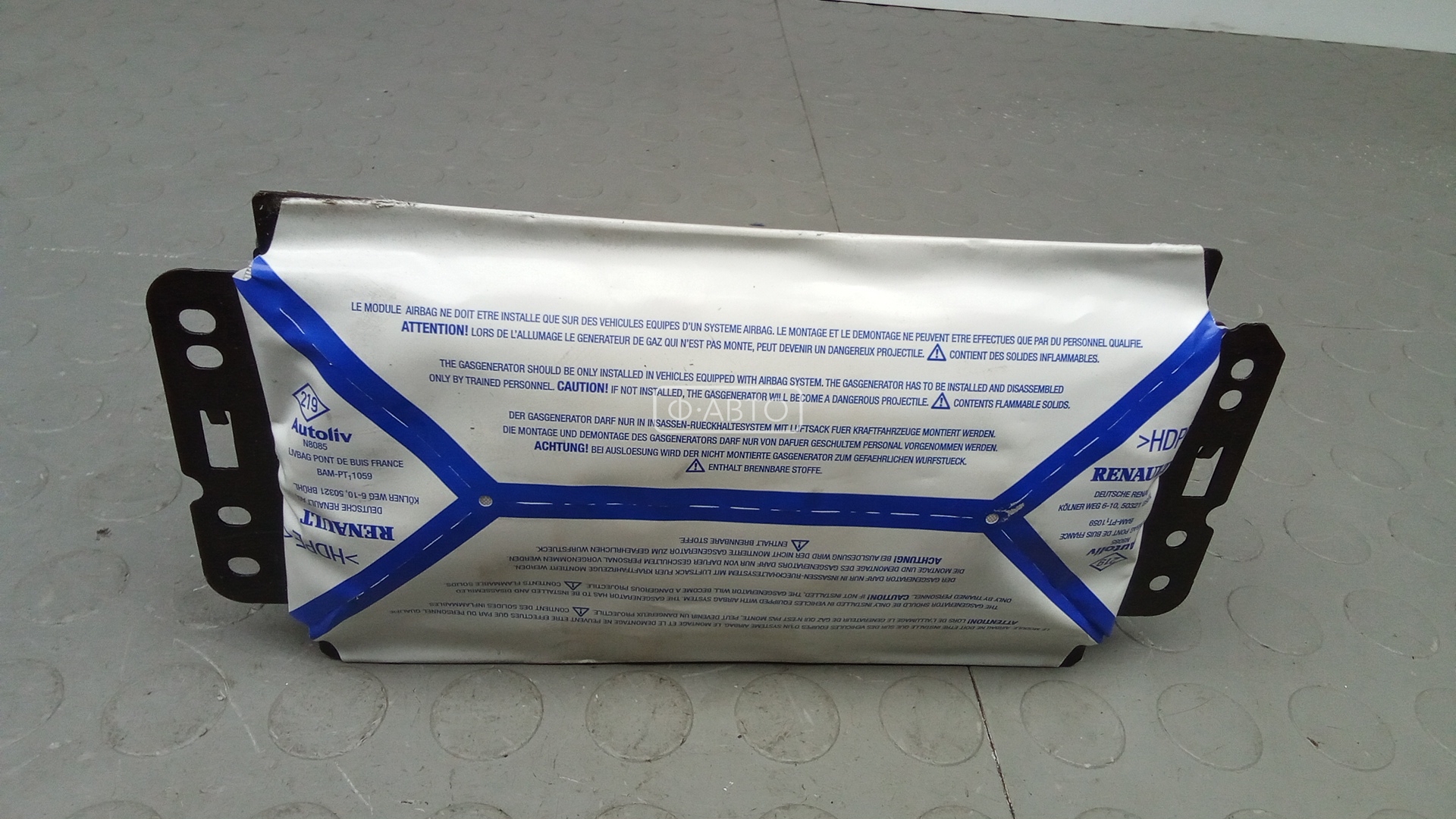 Подушка безопасности пассажира