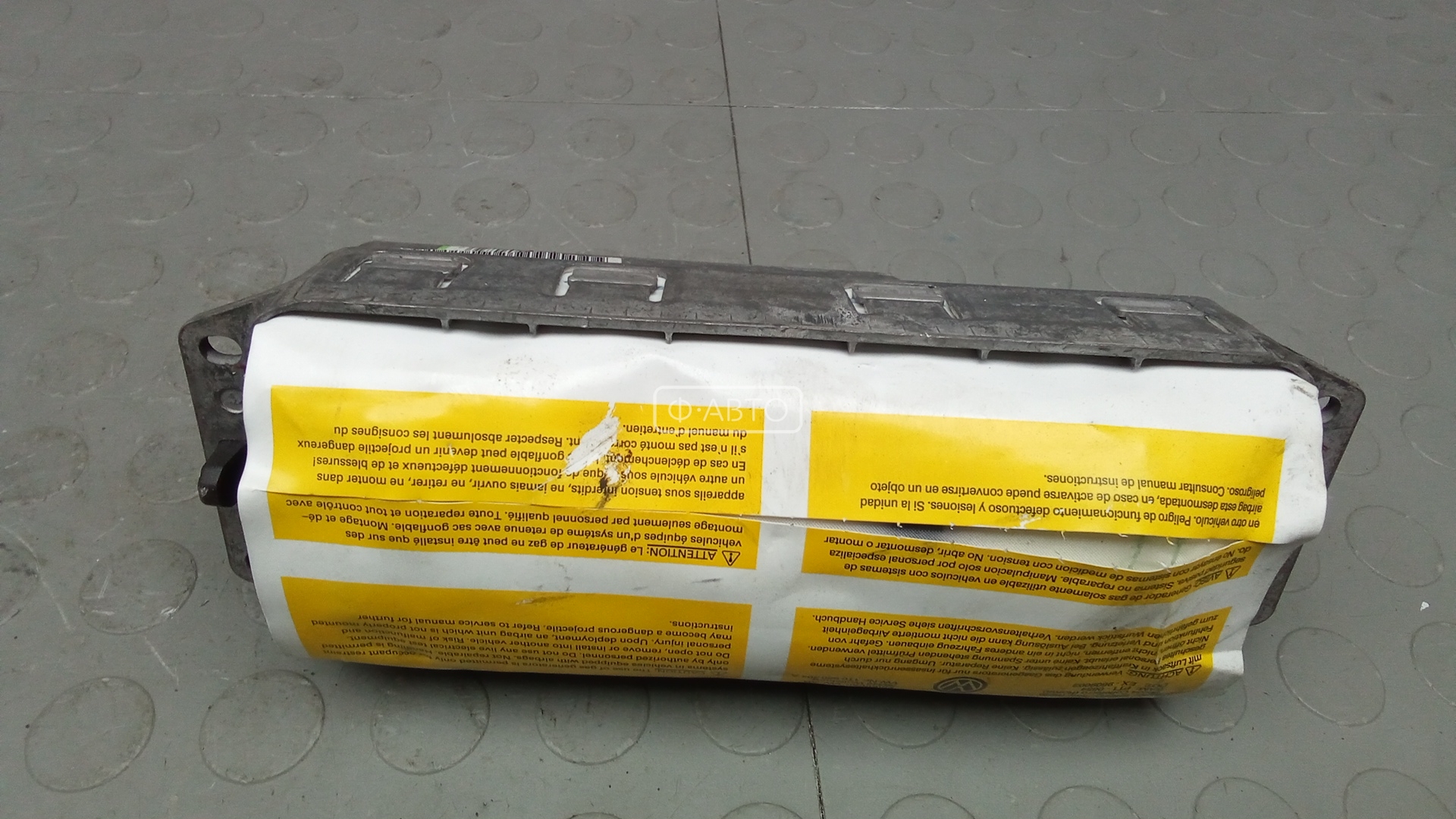 Подушка безопасности пассажира