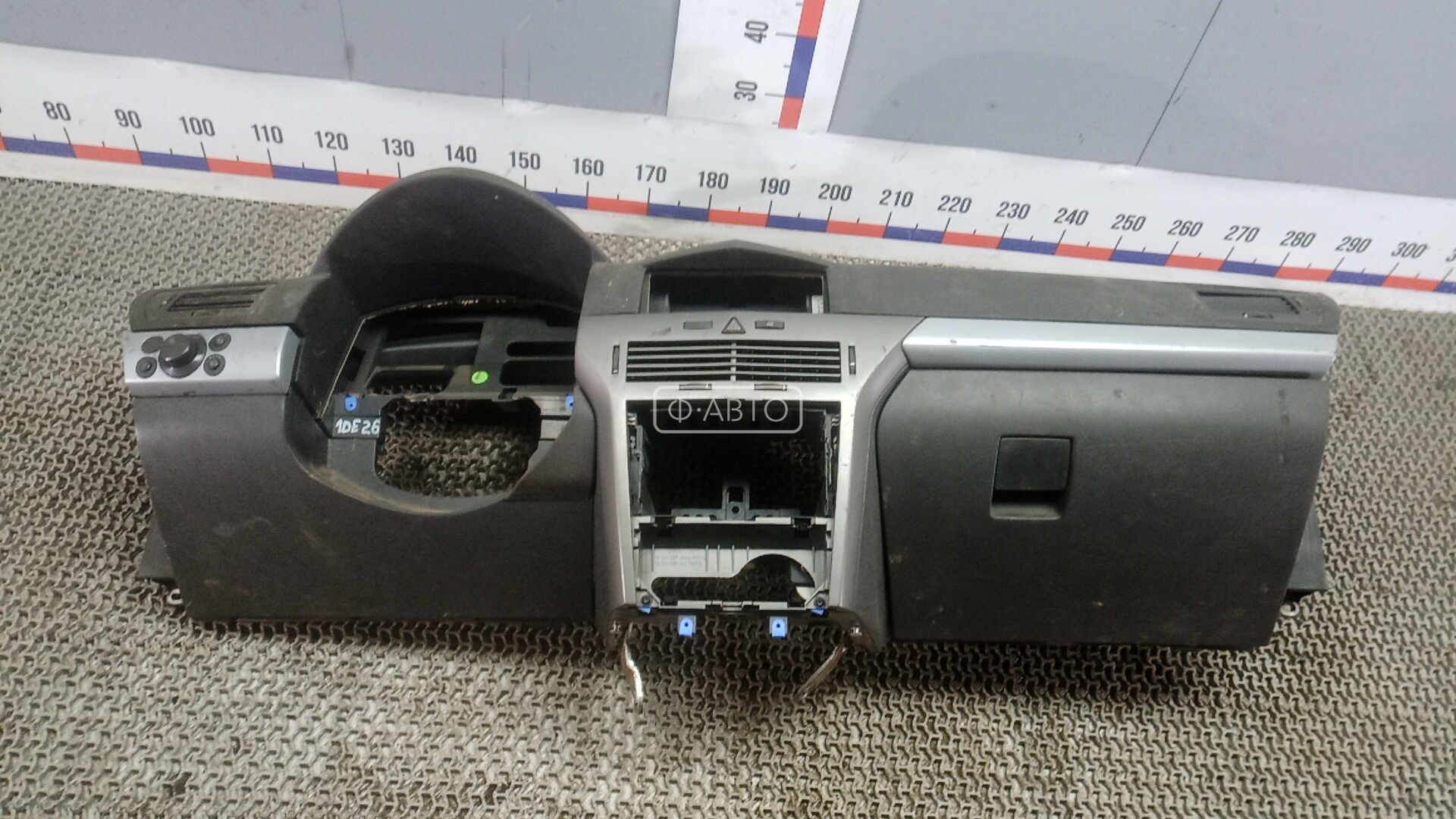 Панель приборов (торпедо)