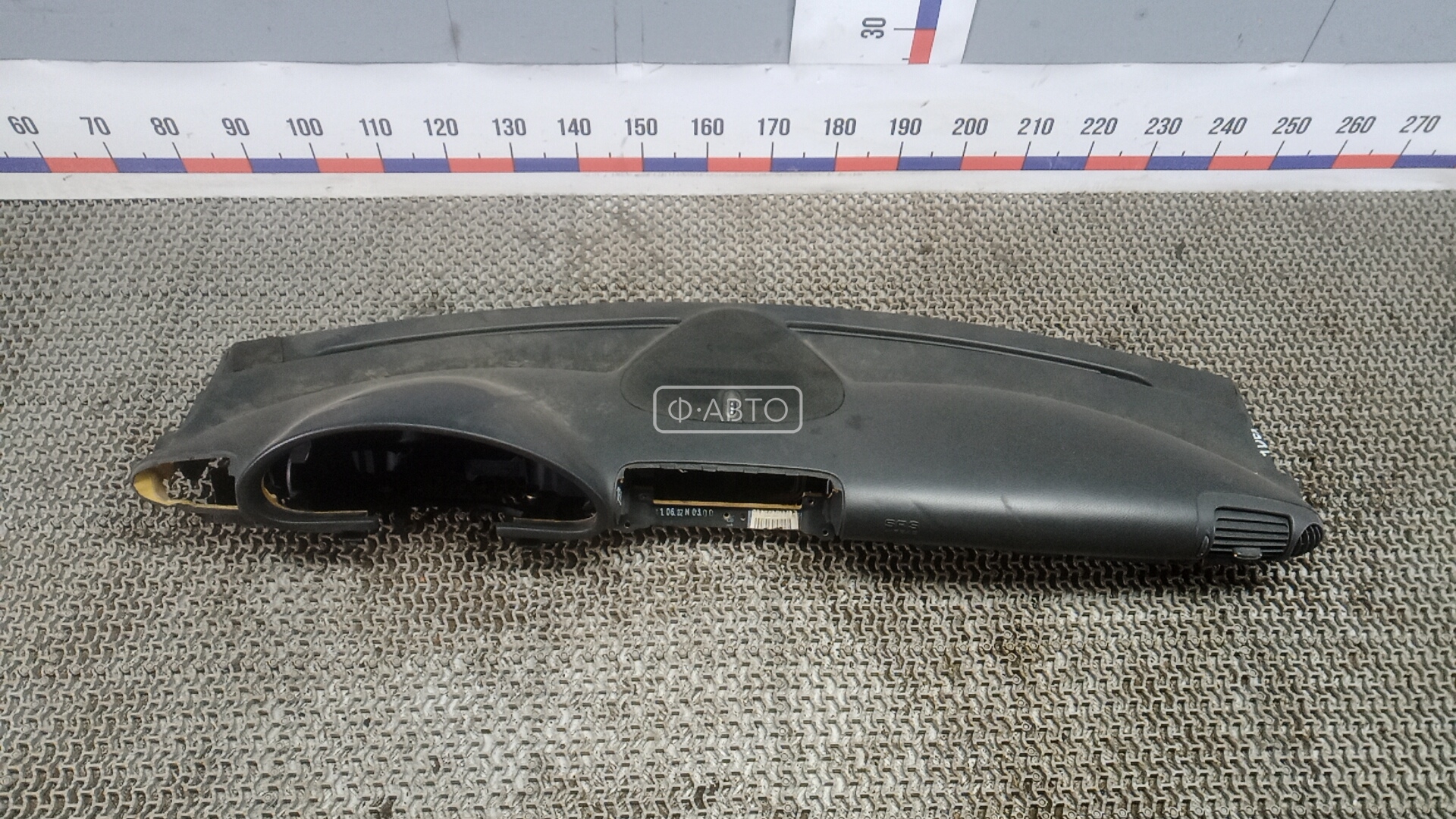 Панель приборов (торпедо)