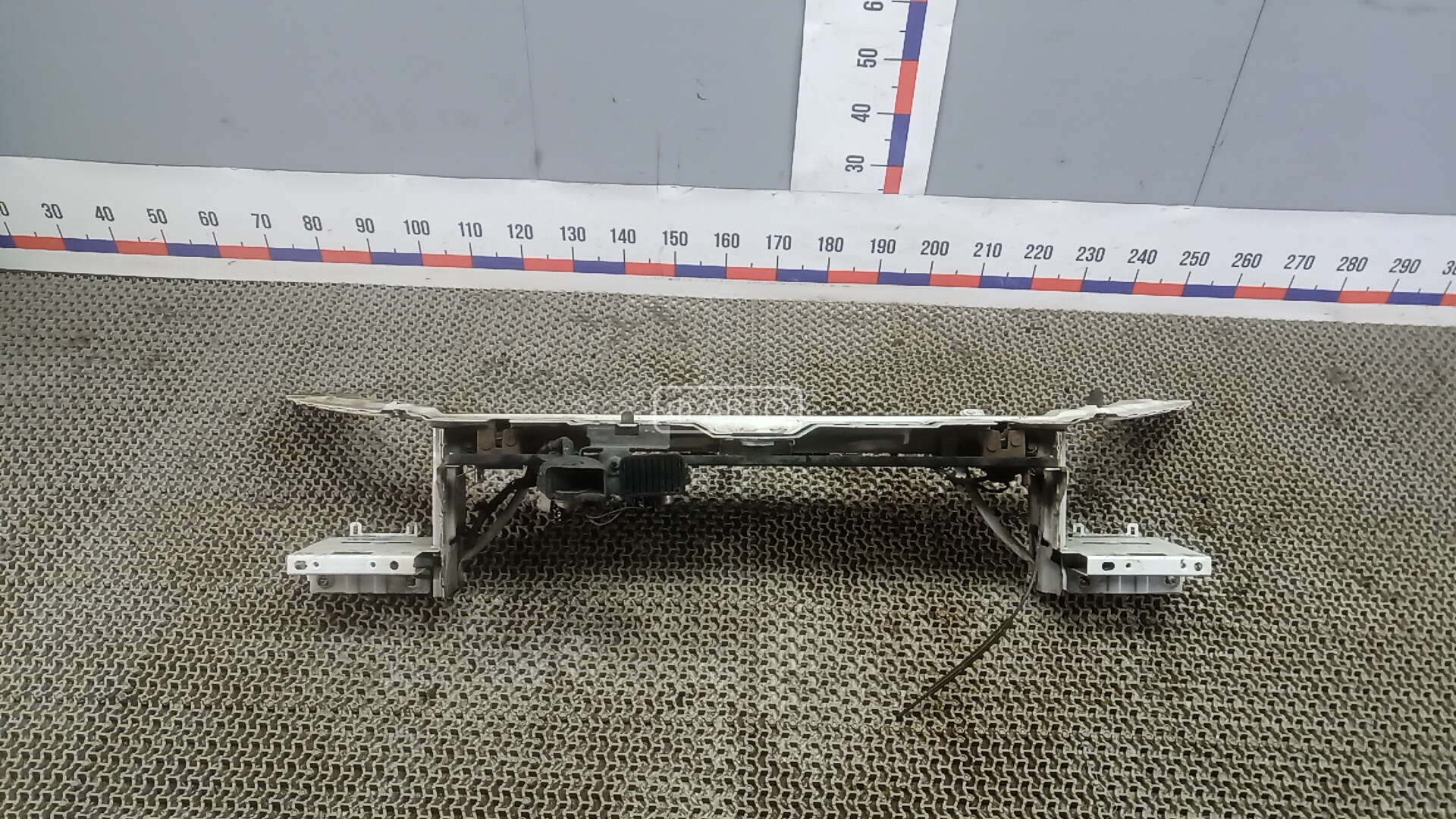 Передняя панель крепления облицовки (телевизор)