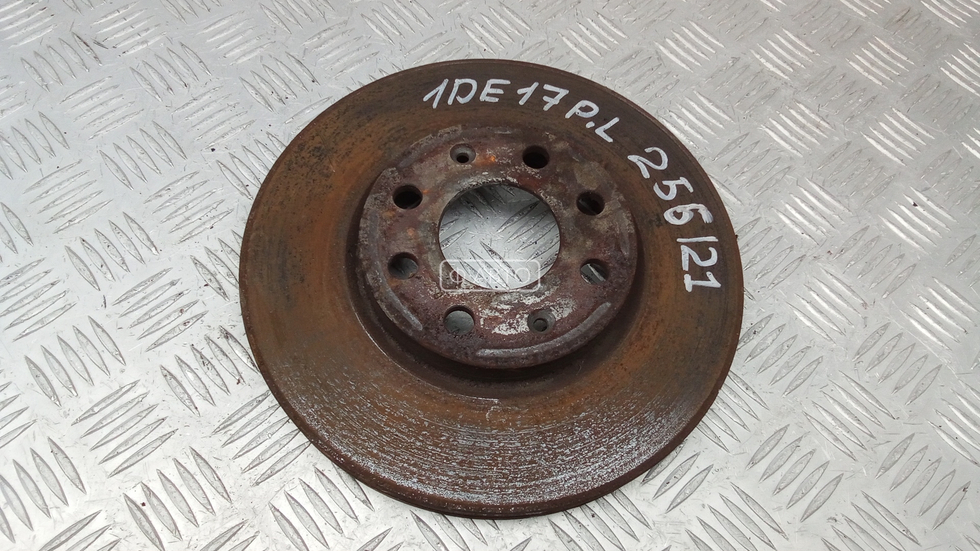 Диск тормозной передний