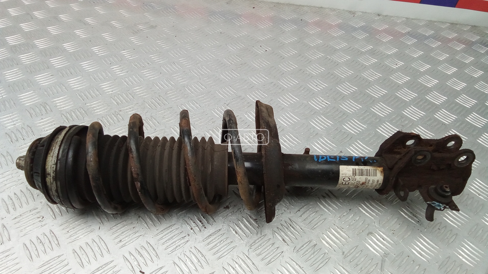 Стойка передняя левая