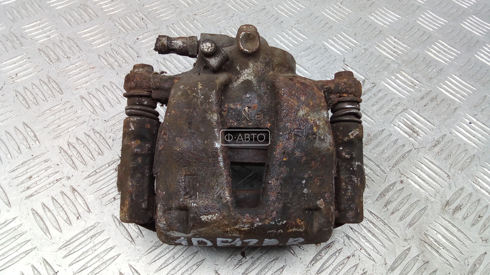 Суппорт тормозной передний правый