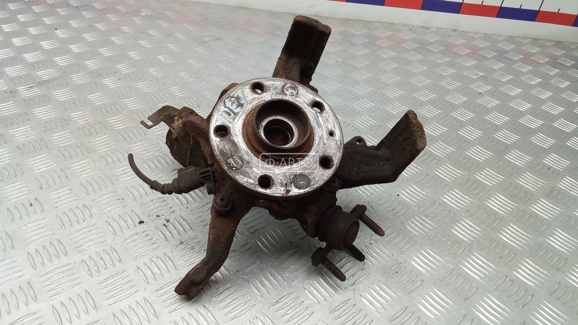 Ступица передняя правая