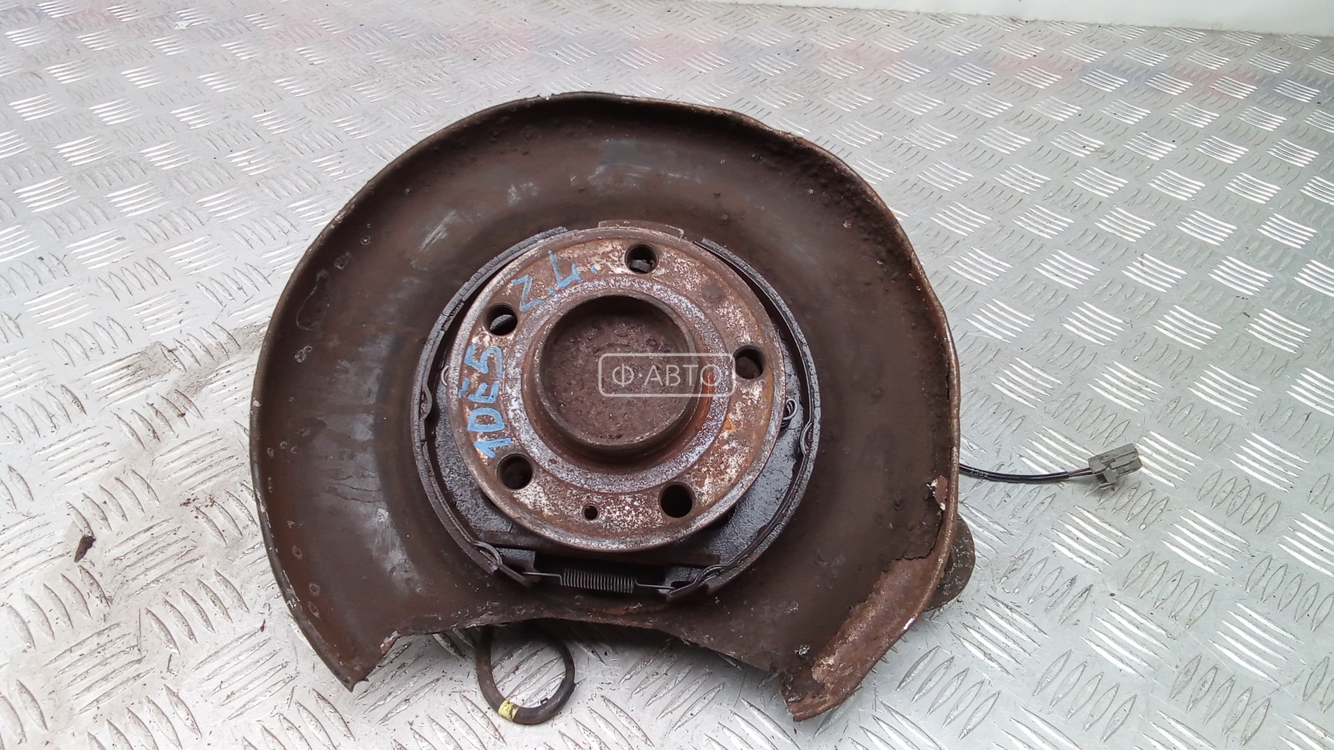 Ступица задняя левая