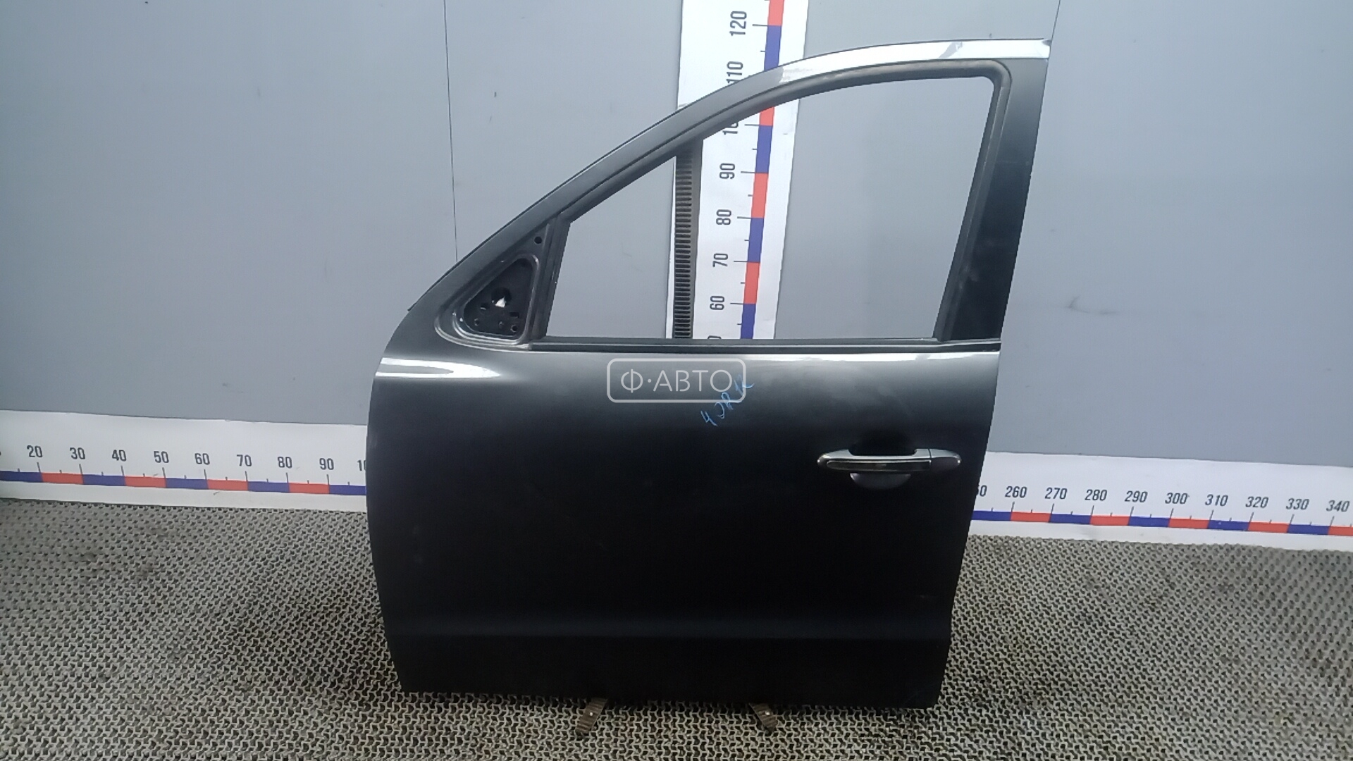 Дверь передняя левая