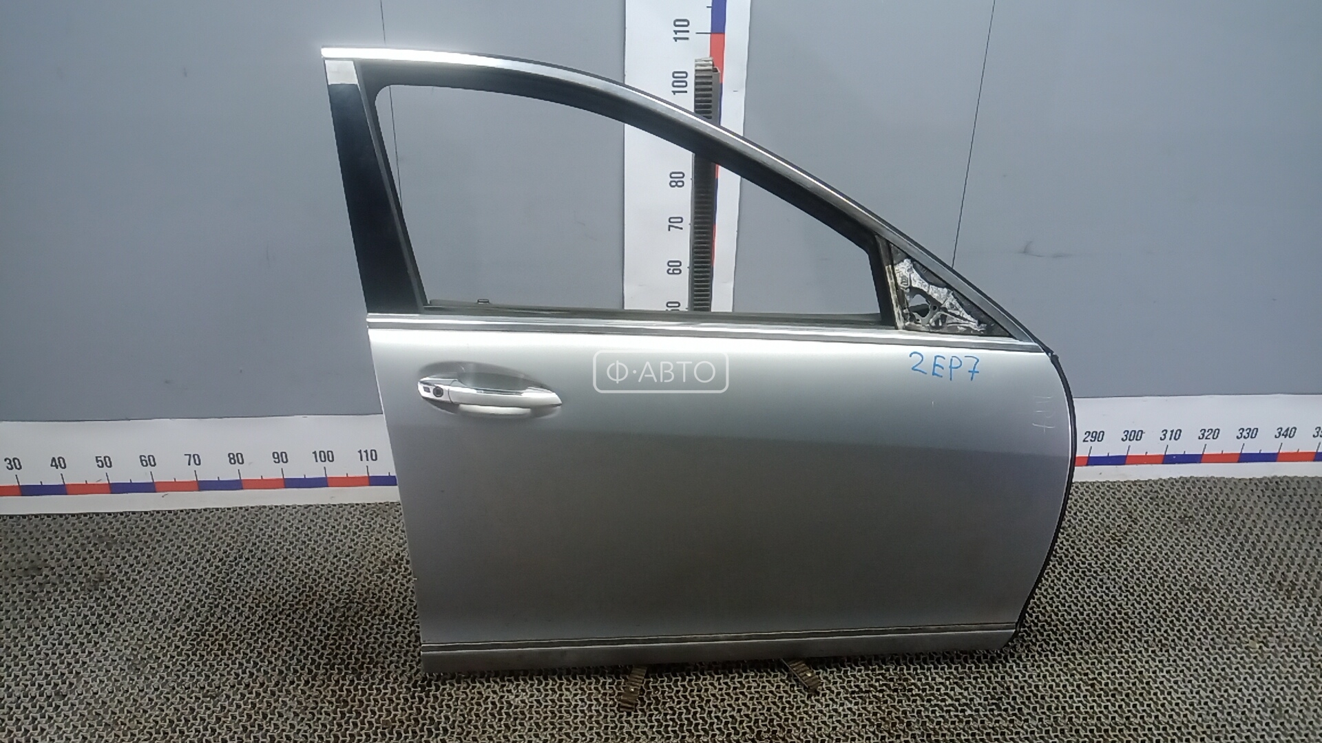 Дверь передняя правая