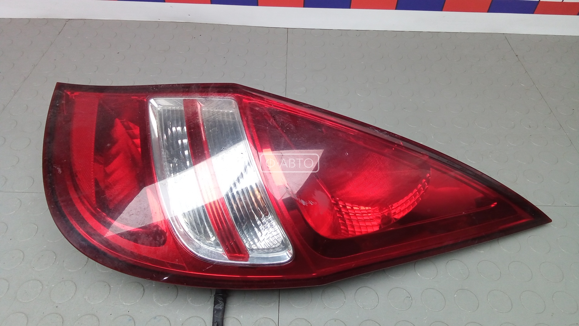 Фонарь задний правый HYUNDAI I30