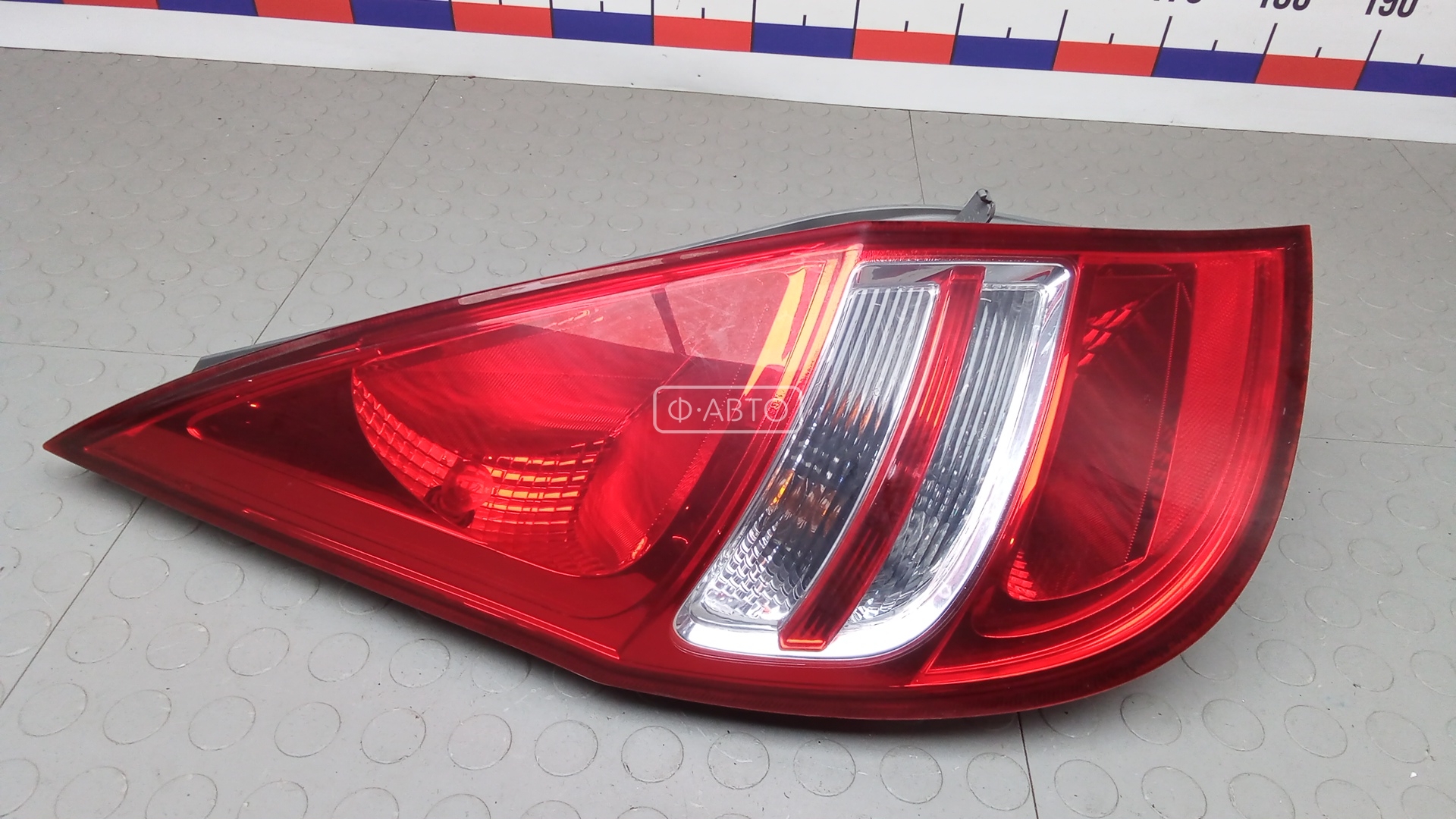 Фонарь задний левый HYUNDAI I30
