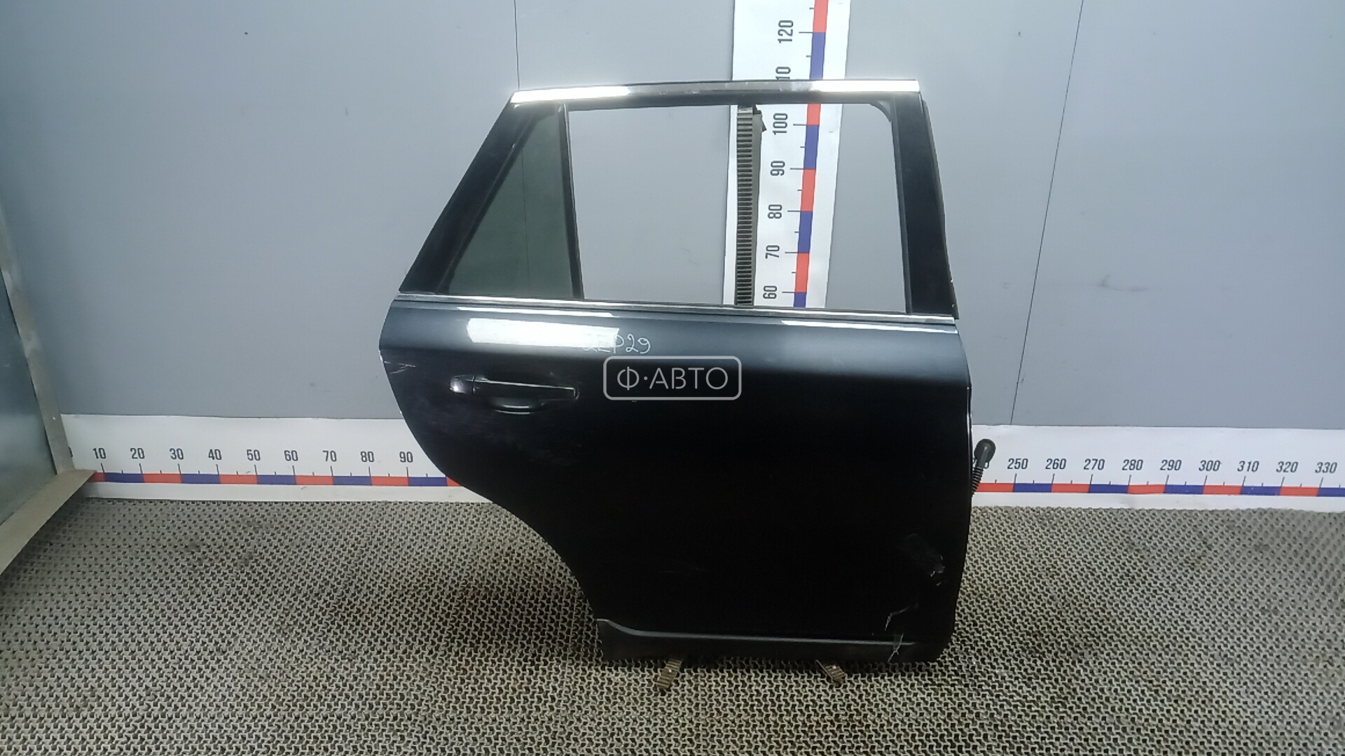 Дверь задняя правая