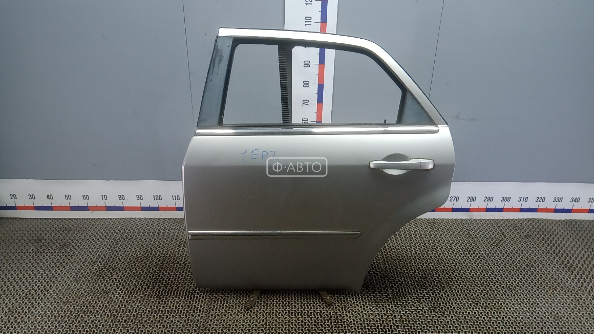 Дверь задняя левая CHRYSLER 300C