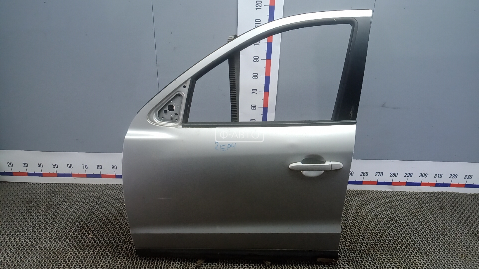 Дверь передняя левая