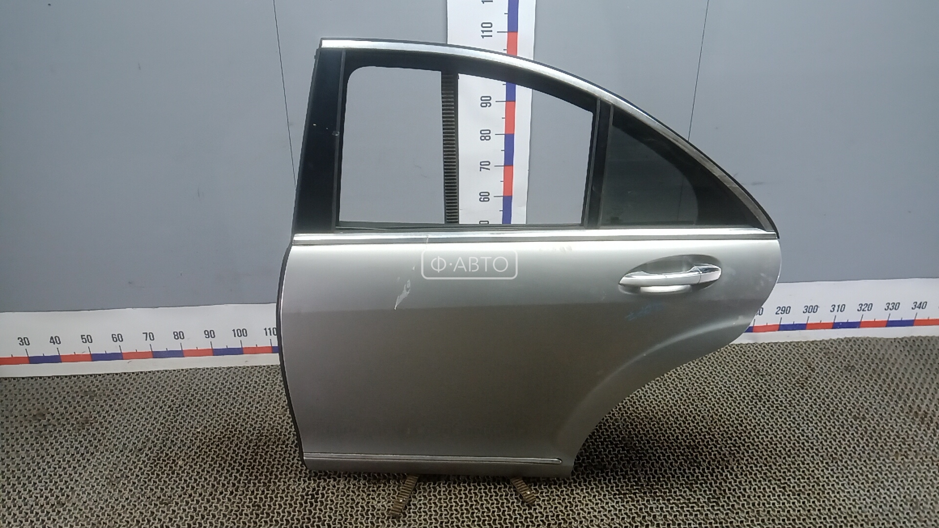 Дверь задняя левая