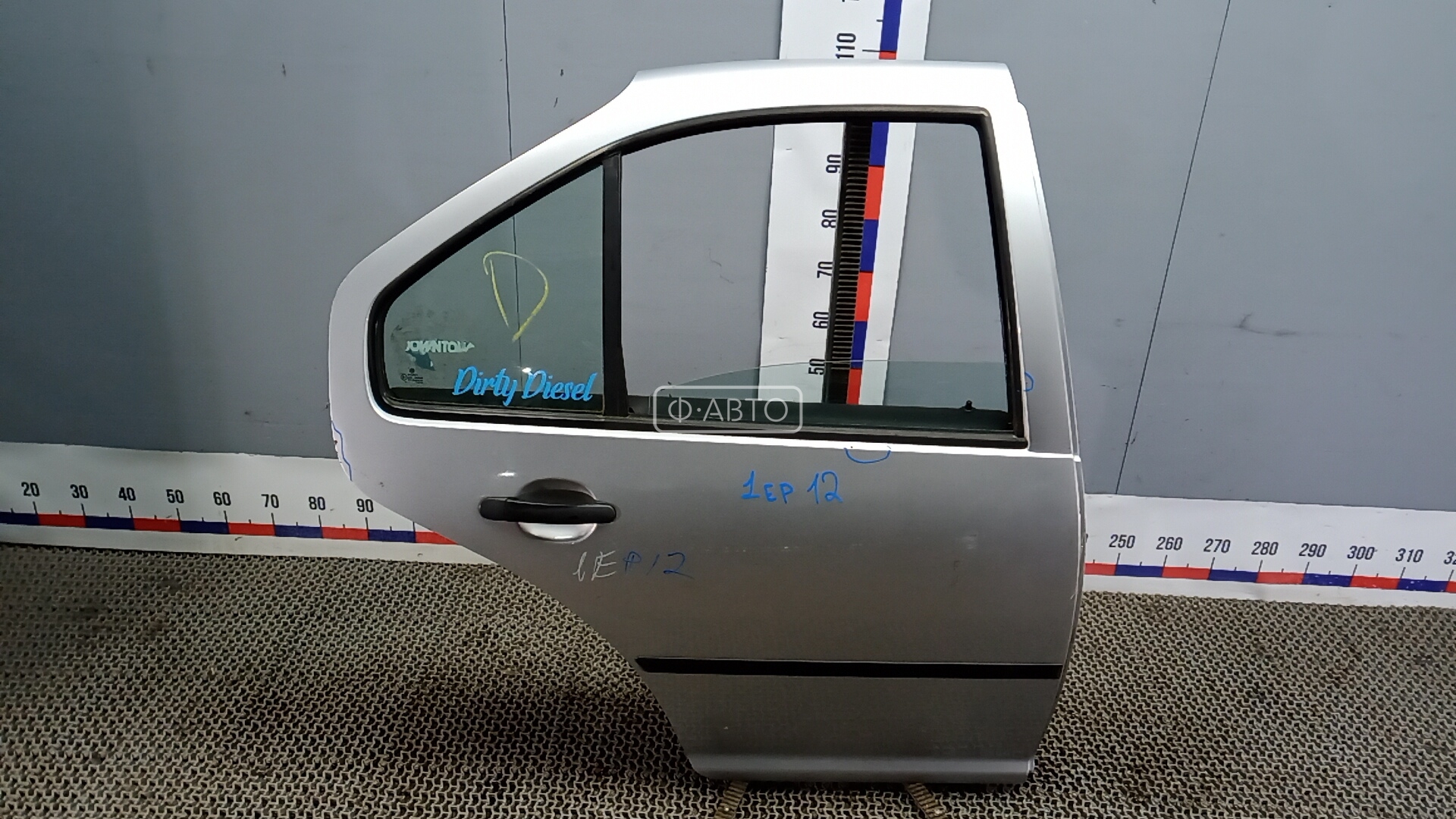 Дверь задняя правая VOLKSWAGEN BORA