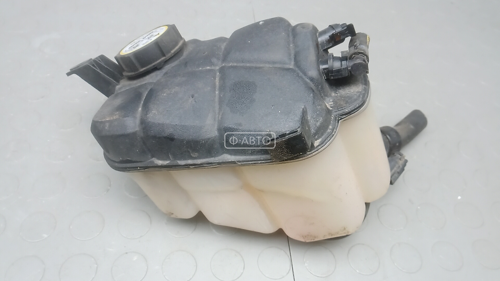 Бачок расширительный