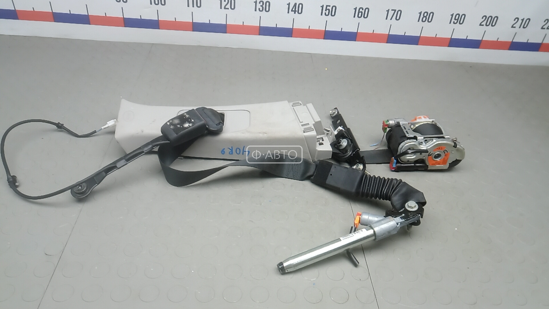 Ремень безопасности с пиропатроном сиденья переднего