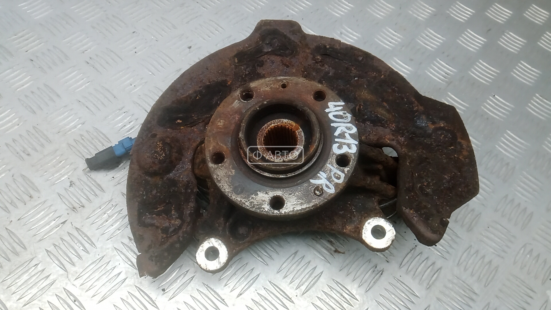 Ступица передняя правая