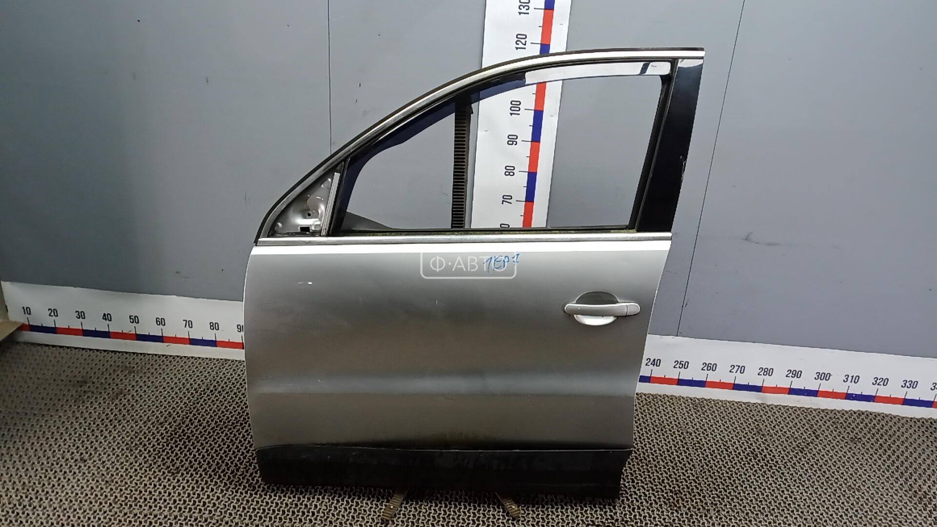 Дверь передняя левая