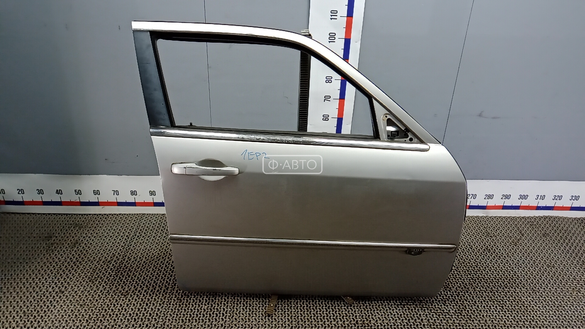 Дверь передняя правая CHRYSLER 300C