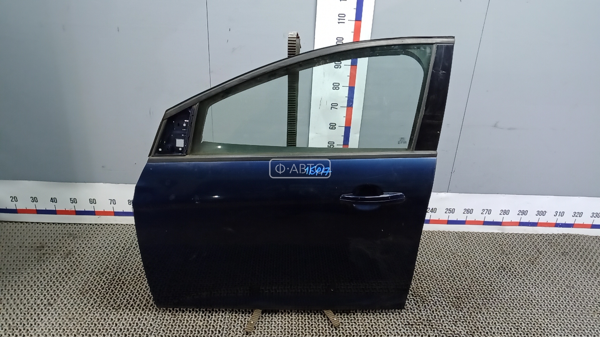 Дверь передняя левая