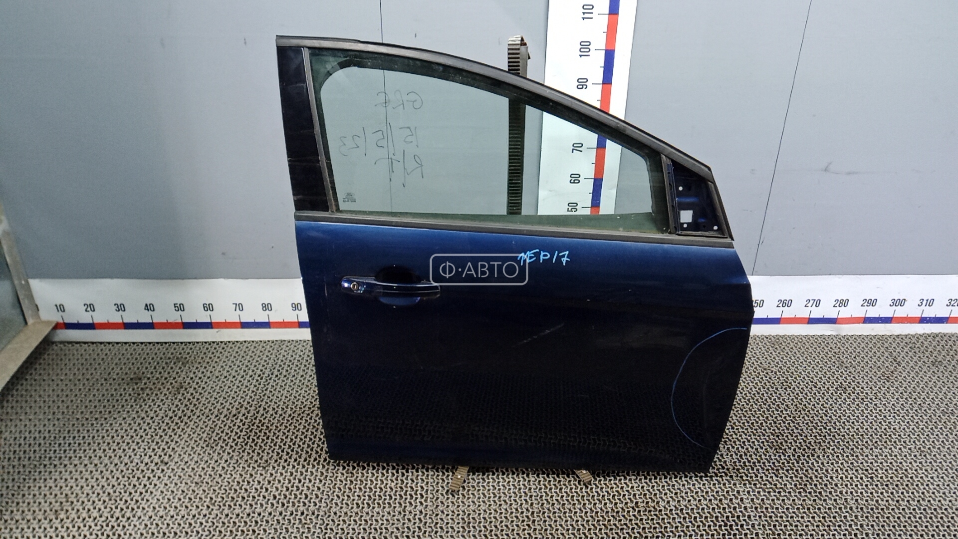 Дверь передняя правая