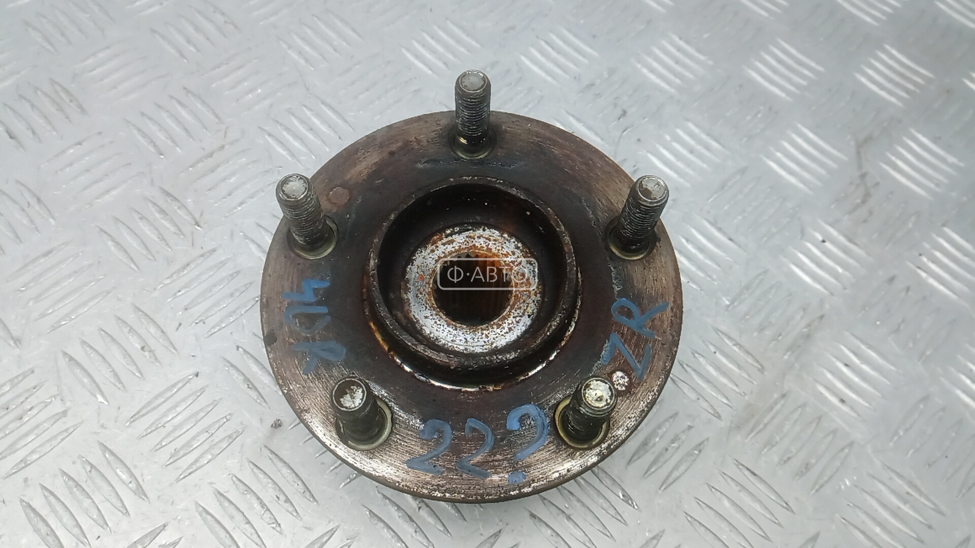 Ступица задняя правая