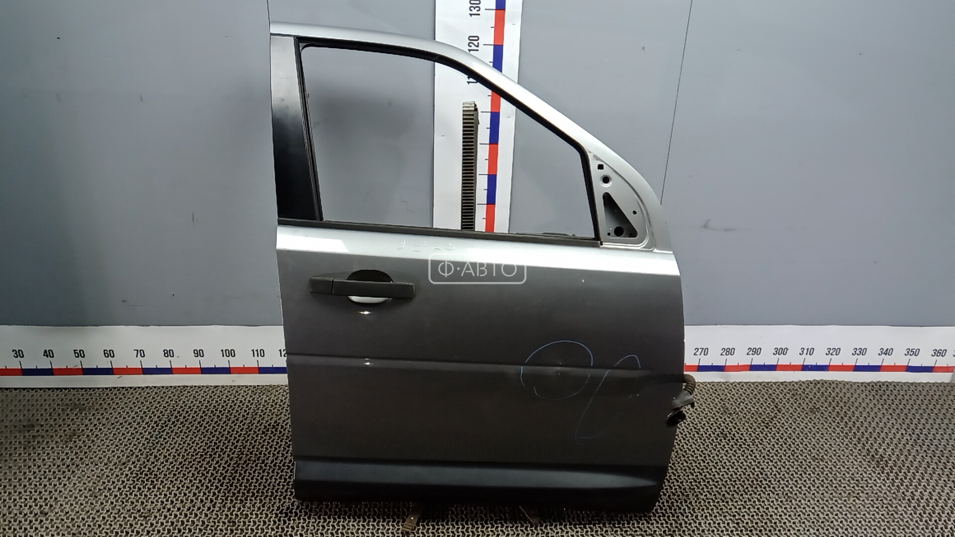 Дверь передняя правая