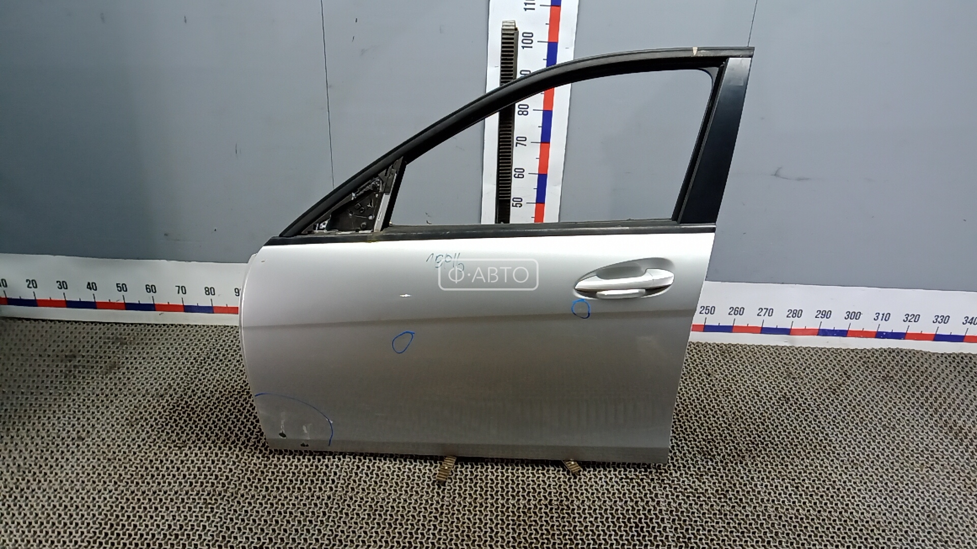 Дверь передняя левая