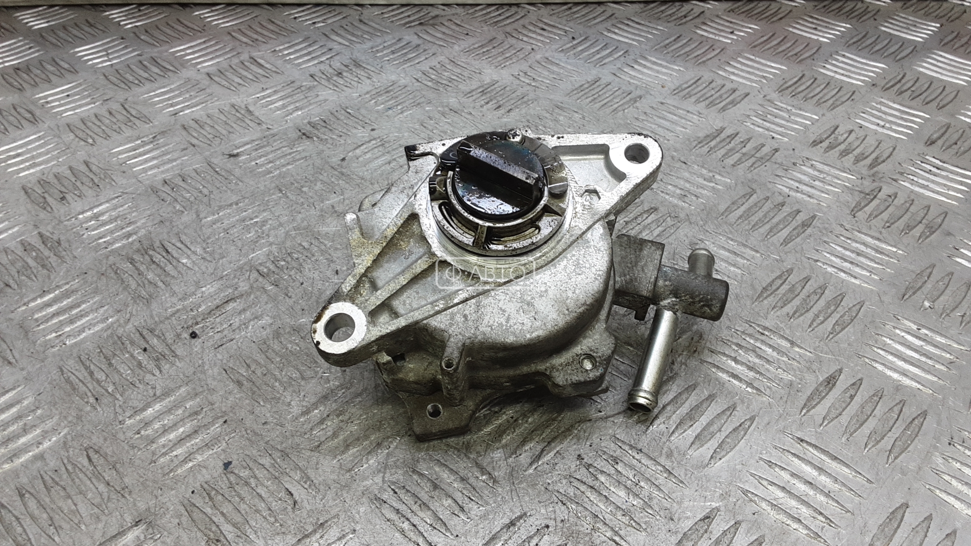 Насос вакуумный