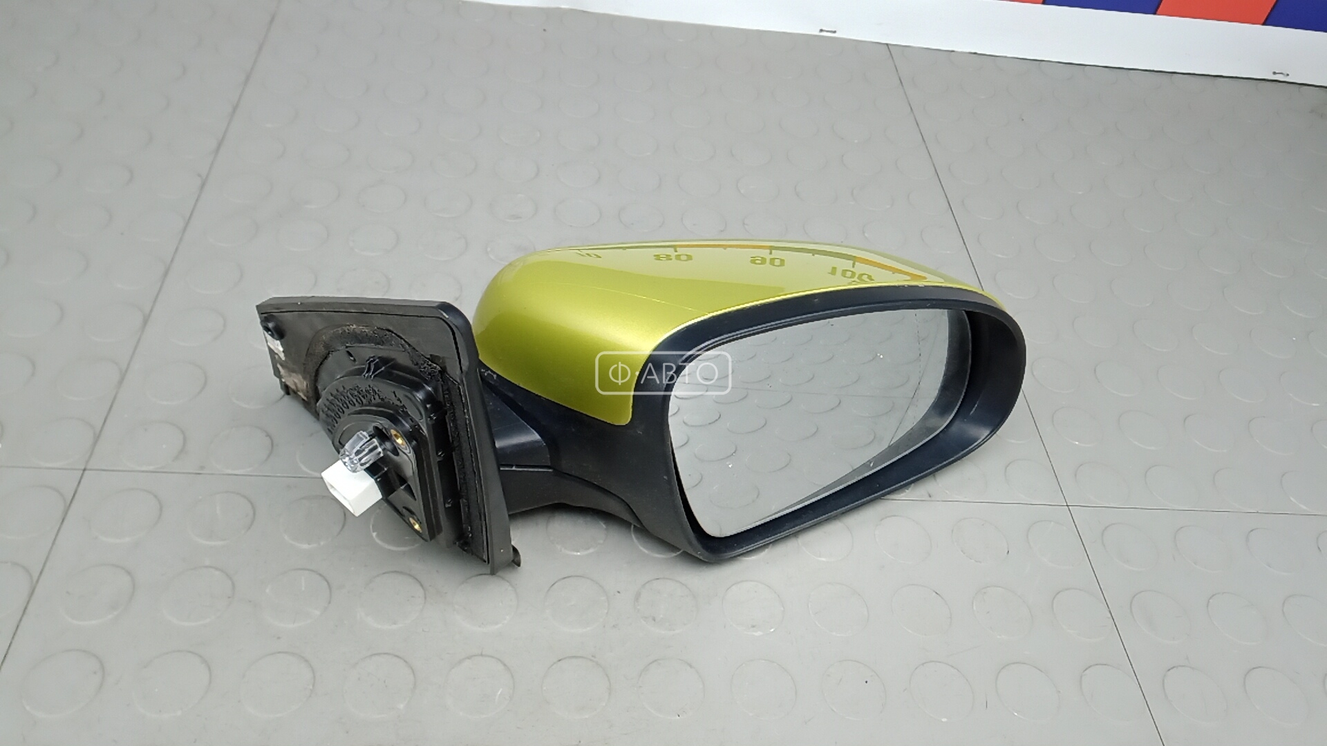 Зеркало наружное правое