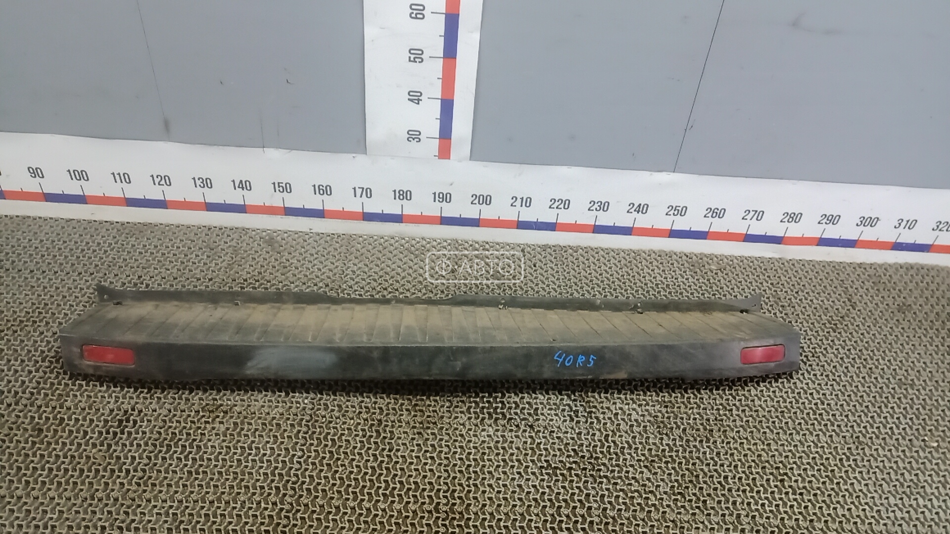 Бампер задний