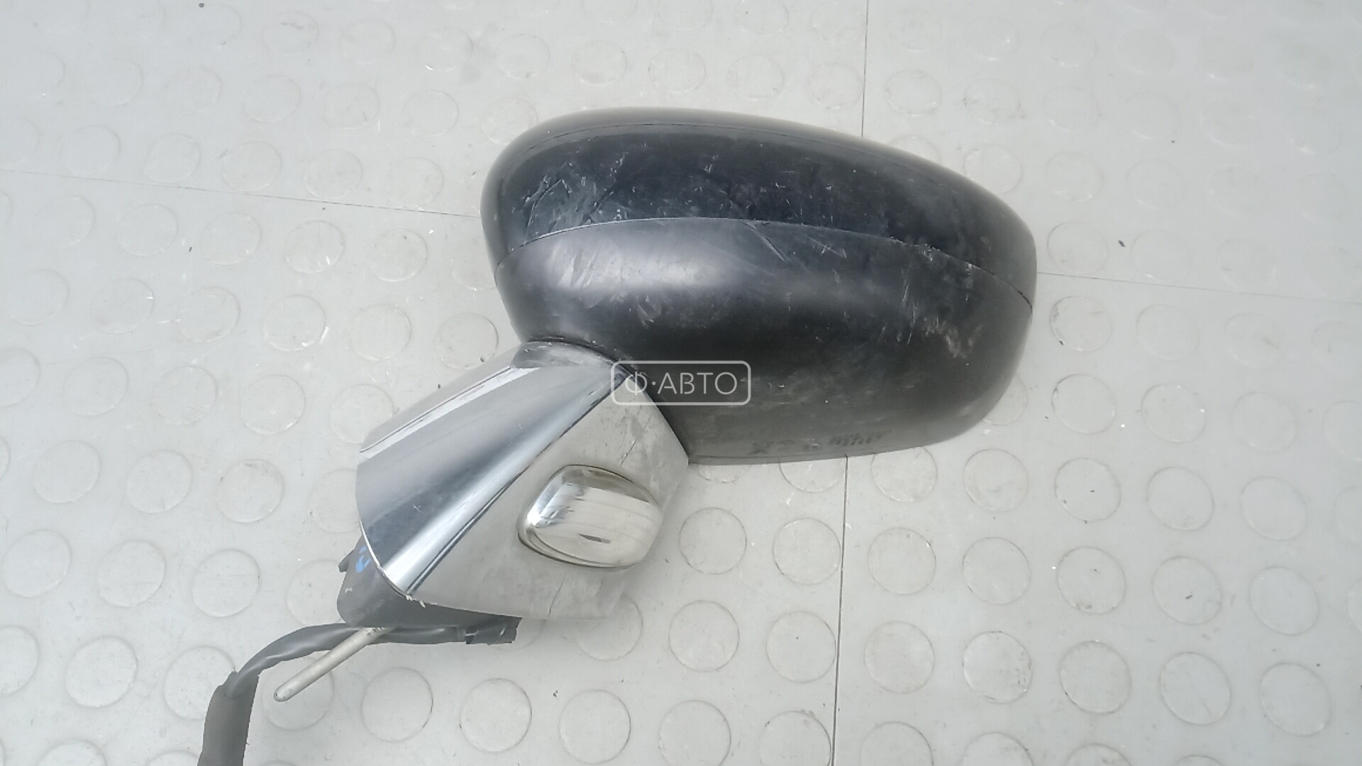 Зеркало наружное левое