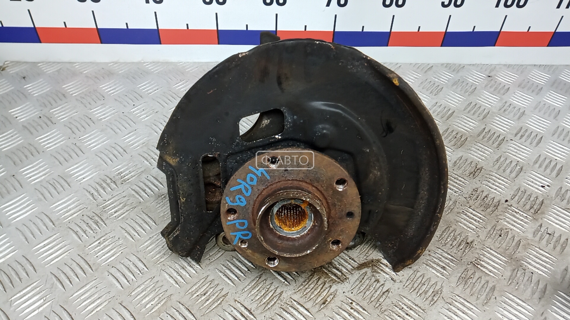 Ступица передняя правая