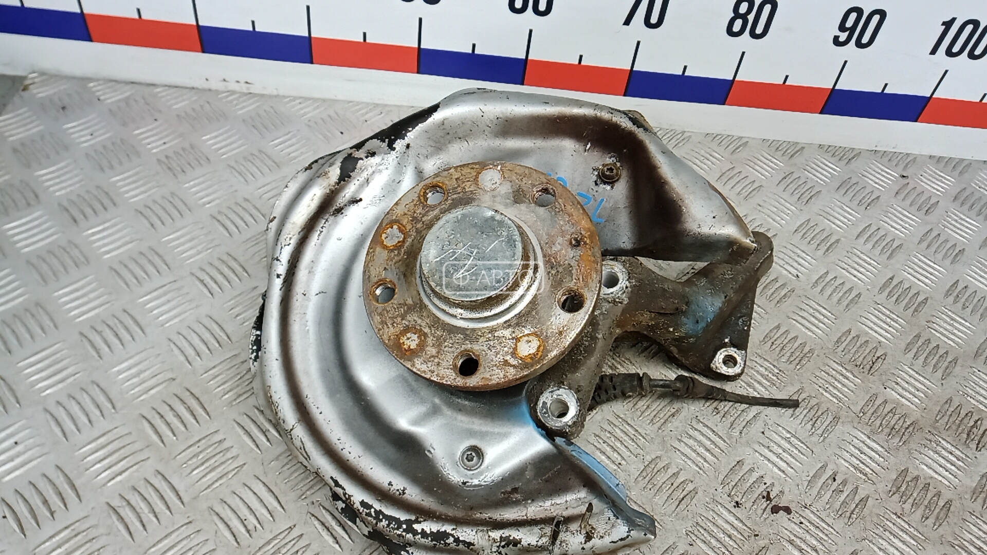 Ступица задняя левая