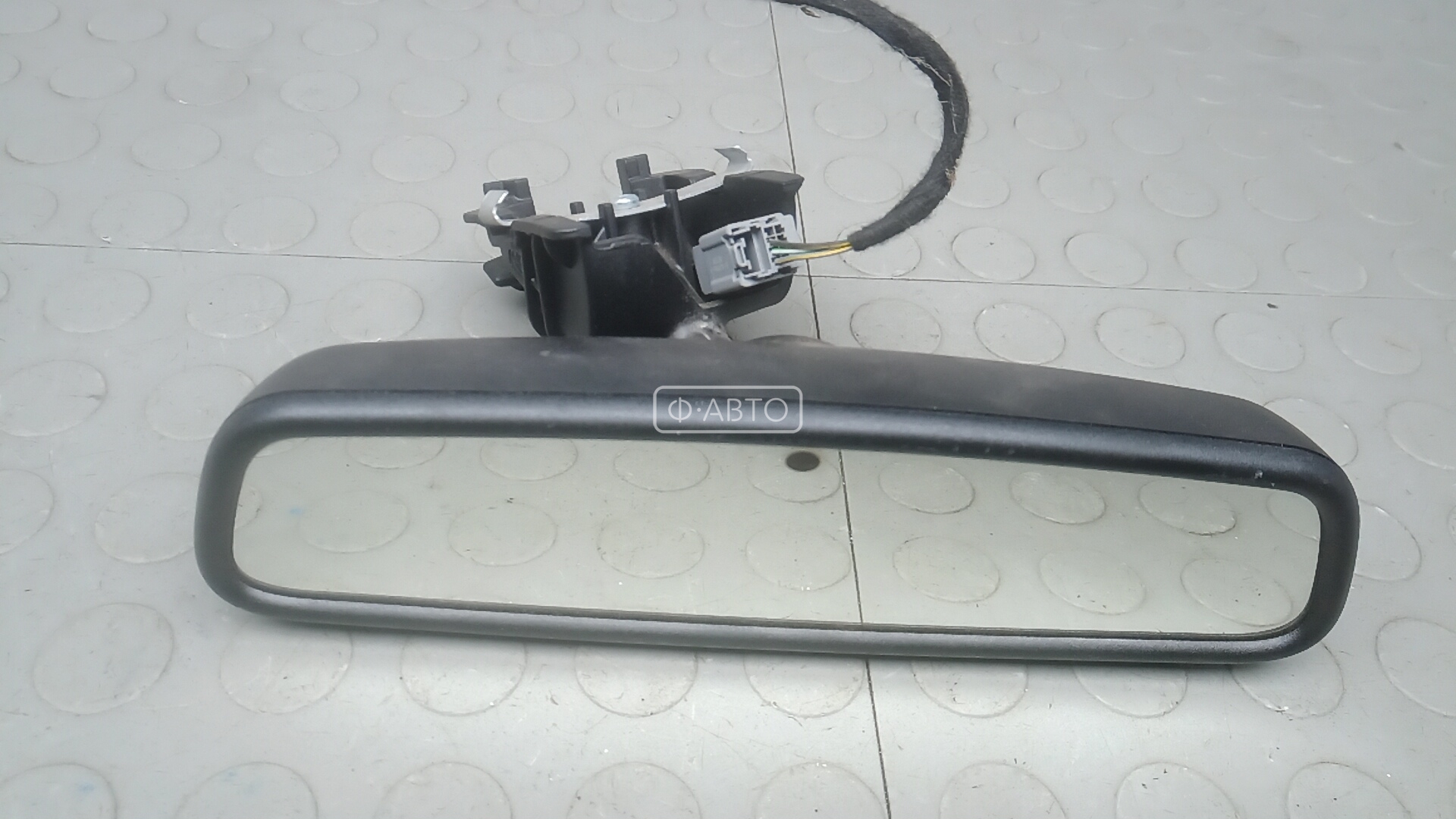 Зеркало салона