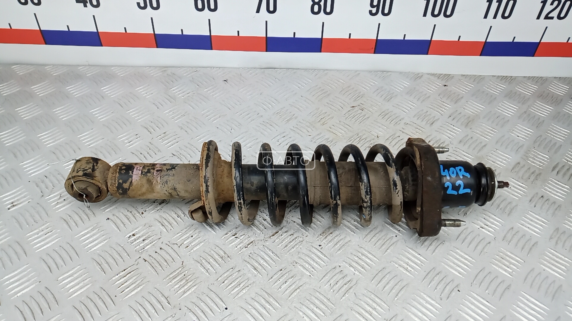 Стойка задняя правая