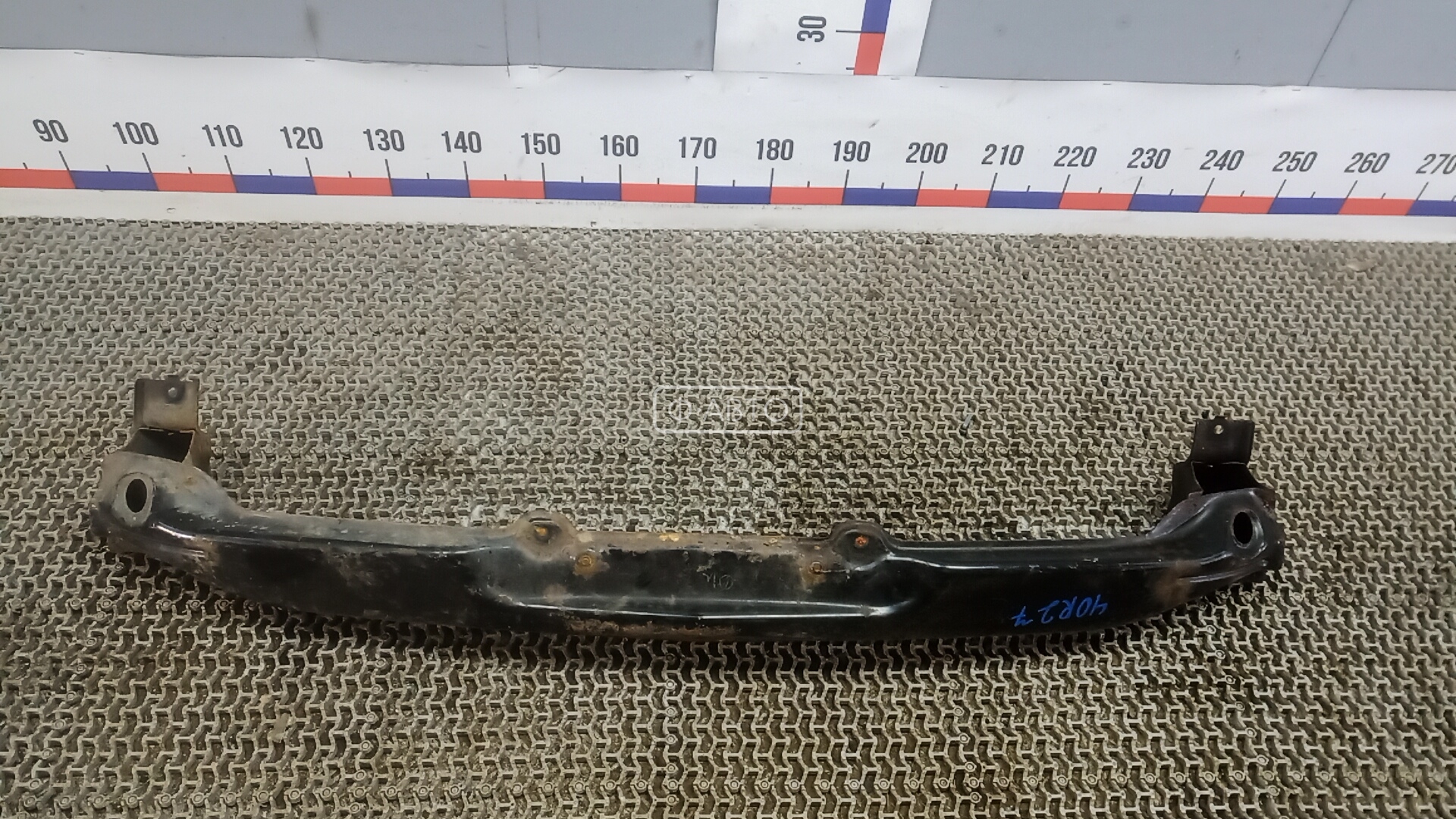 Усилитель бампера передний (кронштейн)