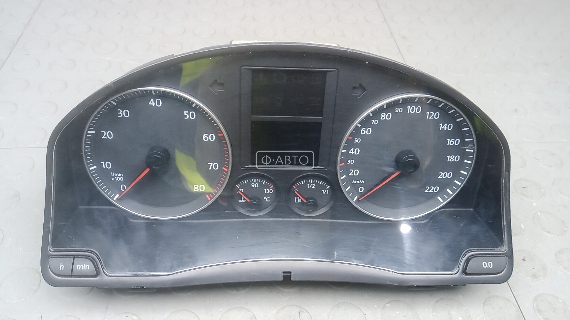 Щиток приборов