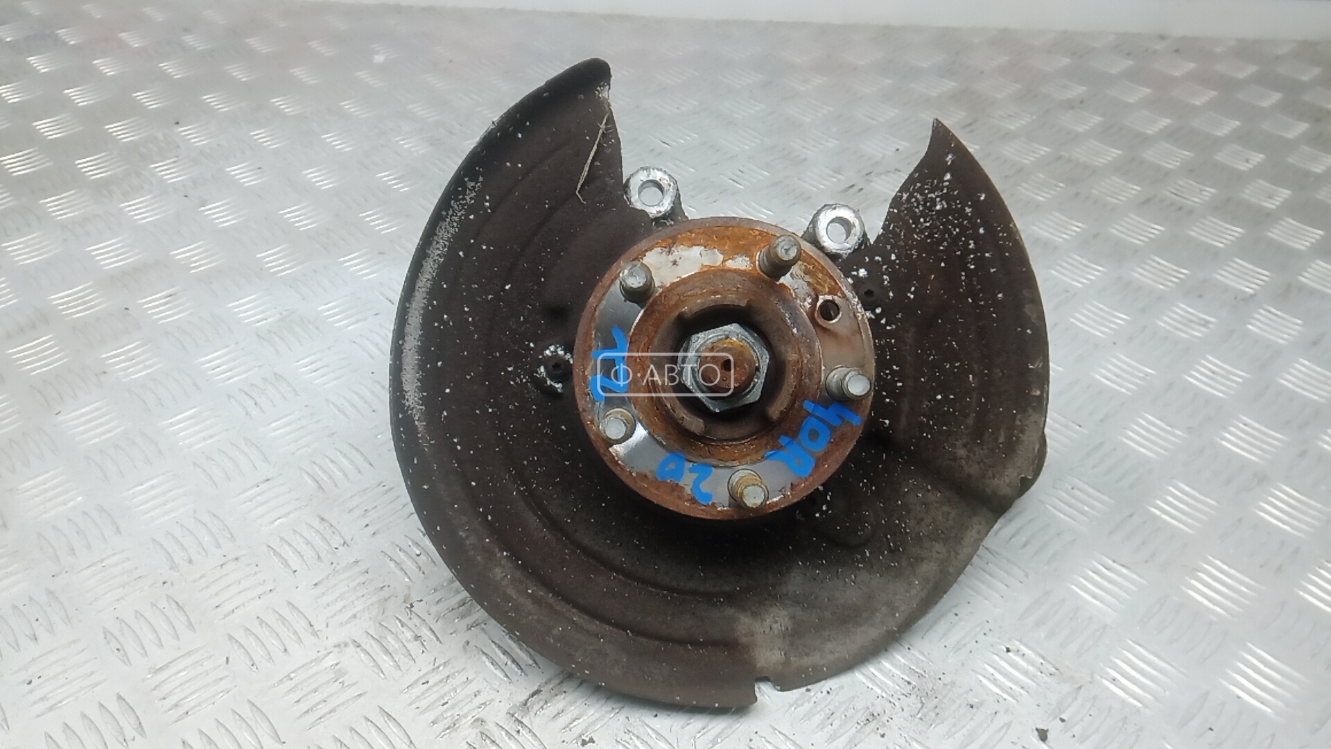 Ступица задняя левая