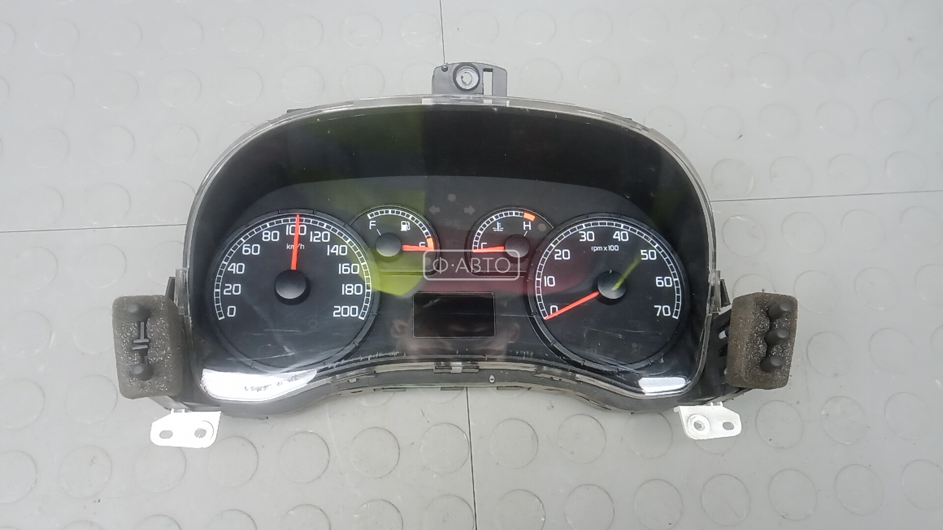 Щиток приборов