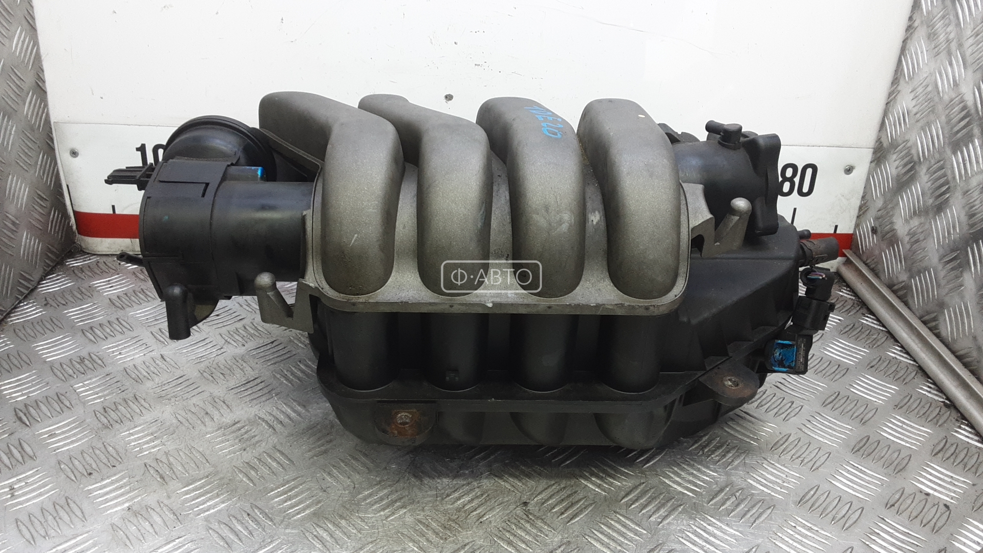 Впускной коллектор бензиновый