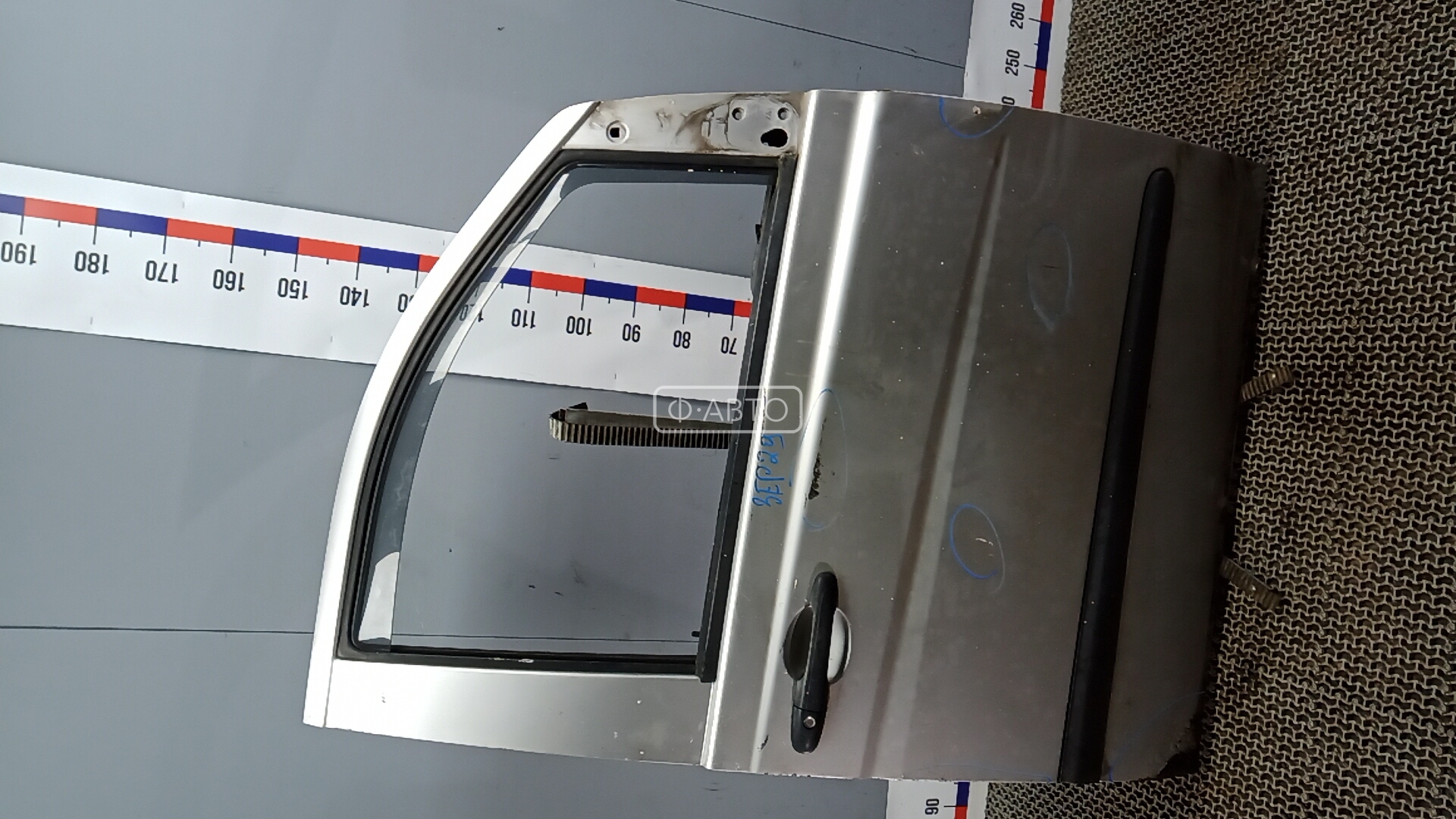 Дверь передняя правая