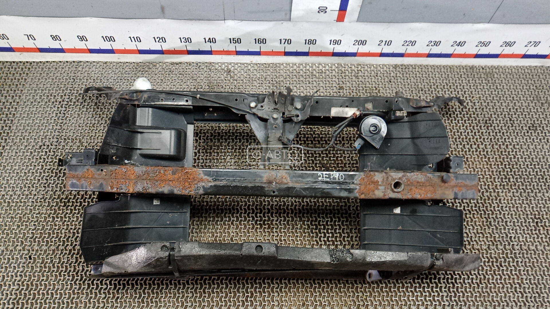 Передняя панель крепления облицовки (телевизор)