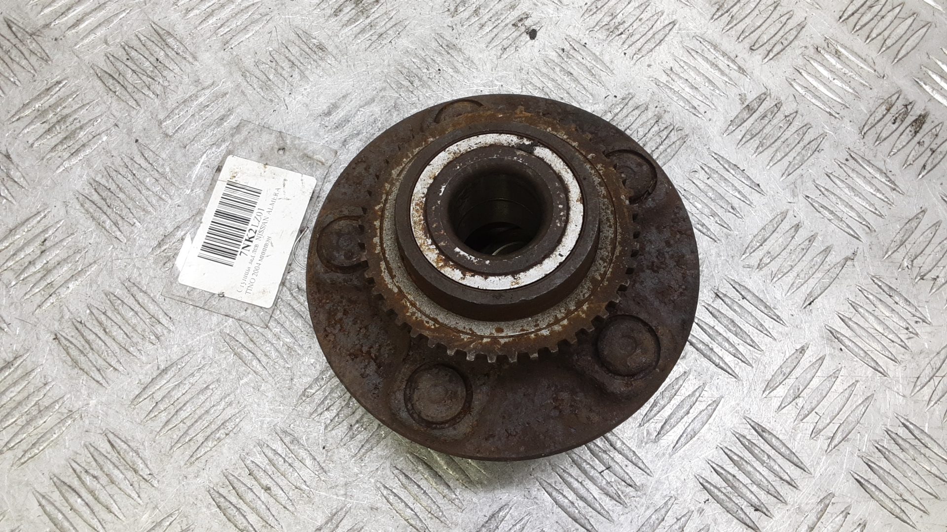 Ступица задняя левая NISSAN ALMERA TINO V10