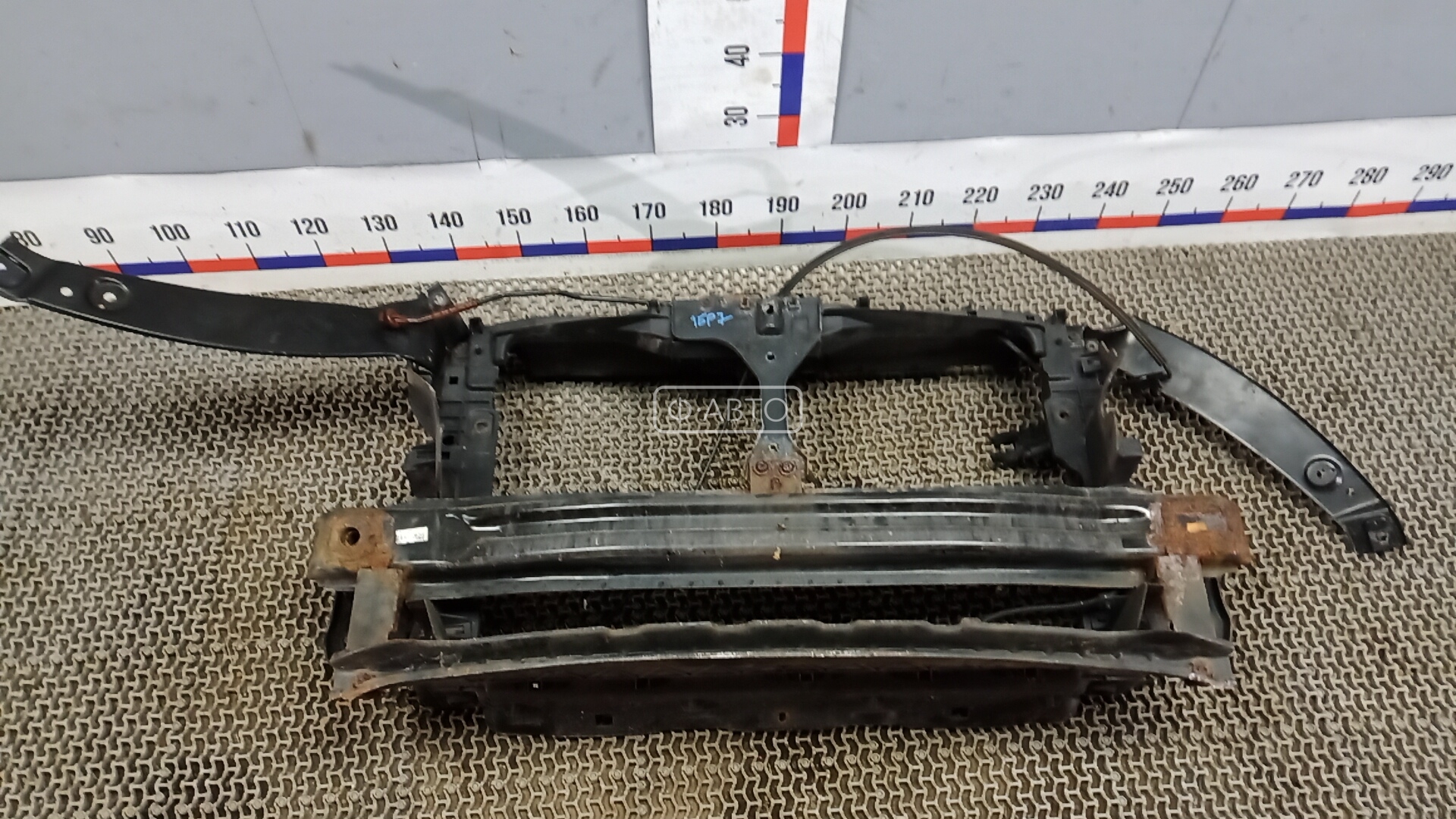 Передняя панель крепления облицовки (телевизор)