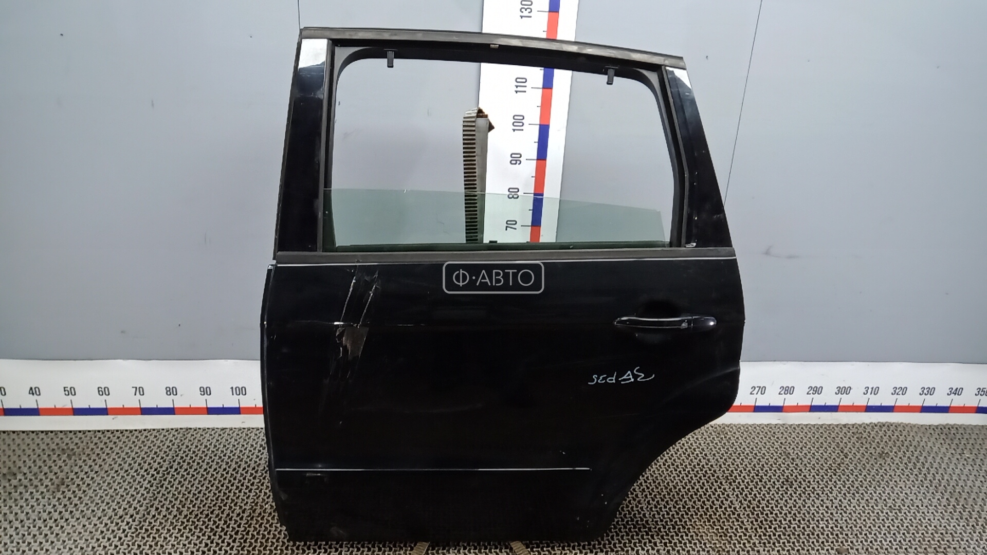 Дверь задняя левая