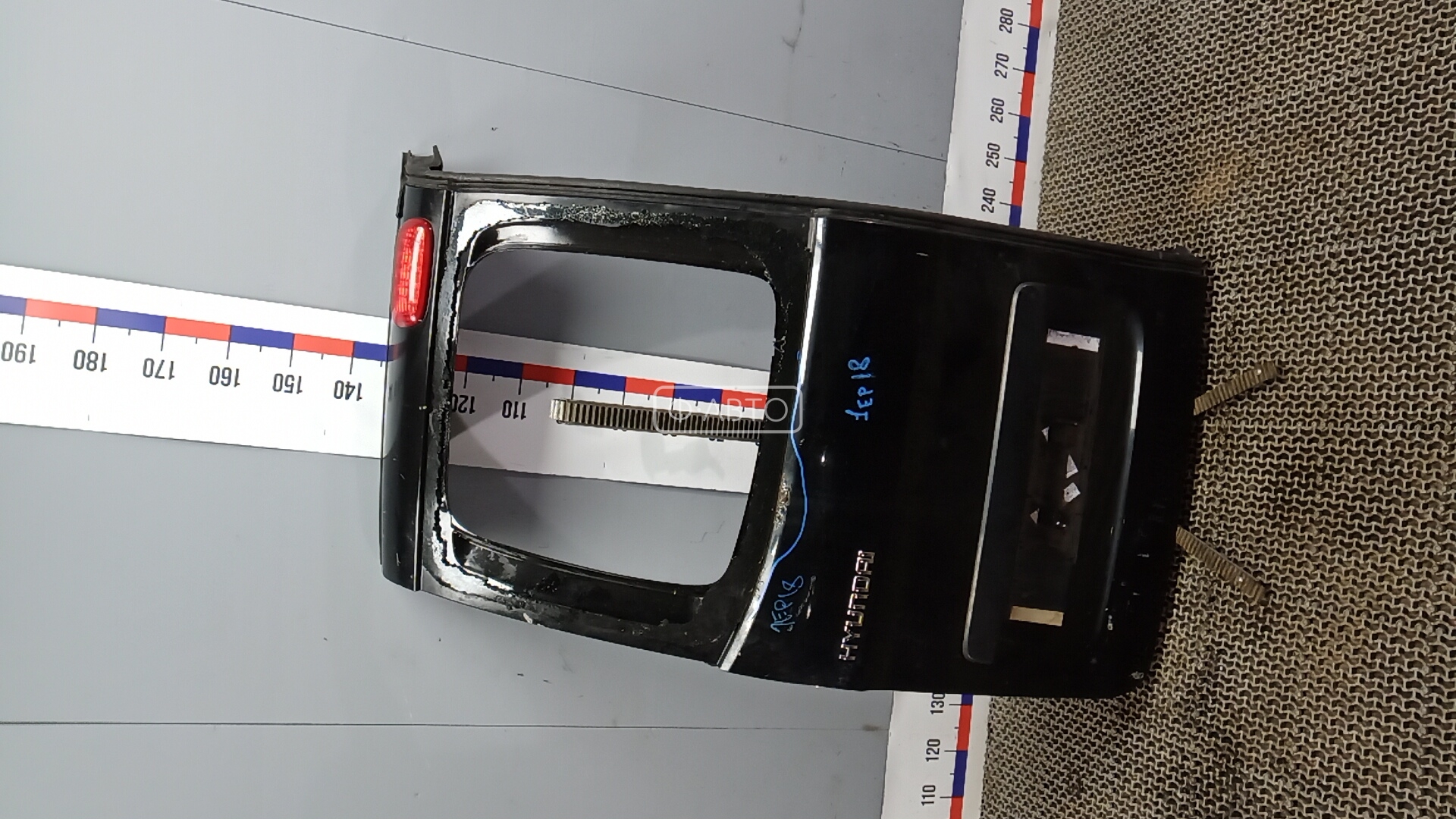 Дверь распашная левая