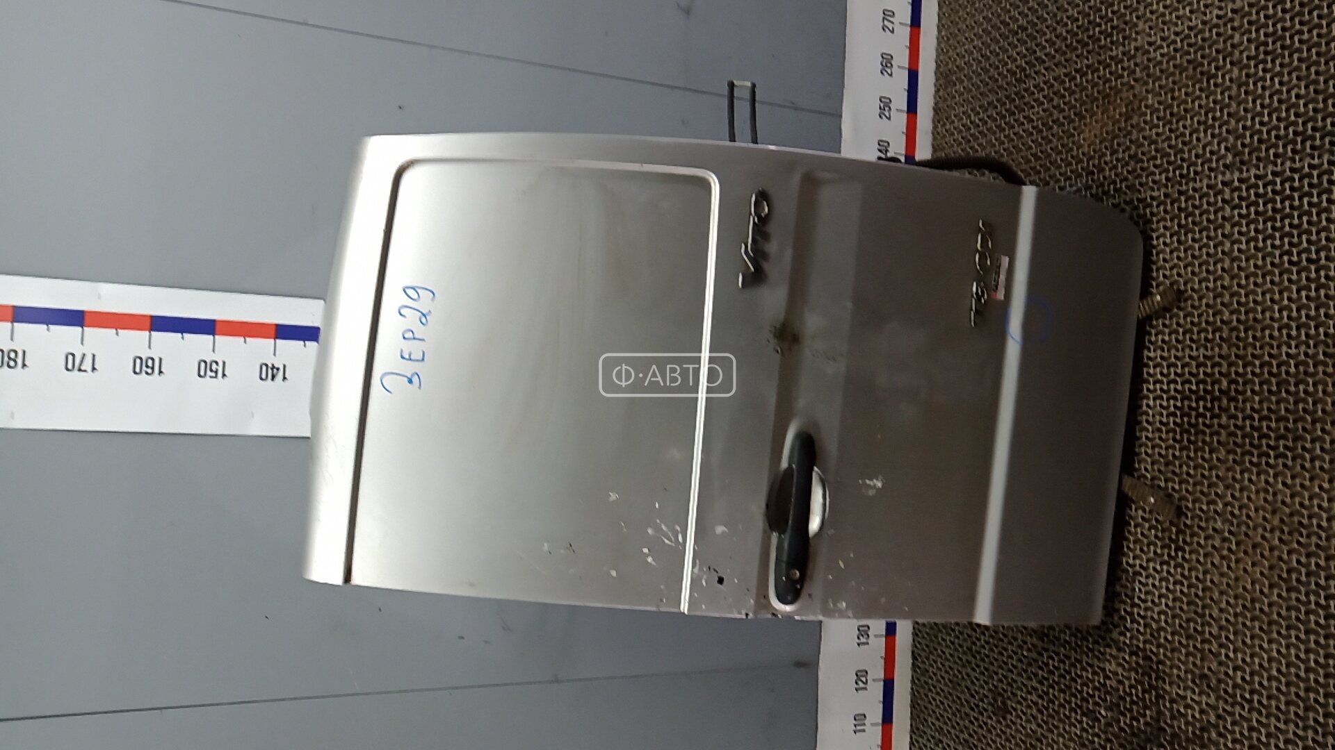 Дверь распашная правая