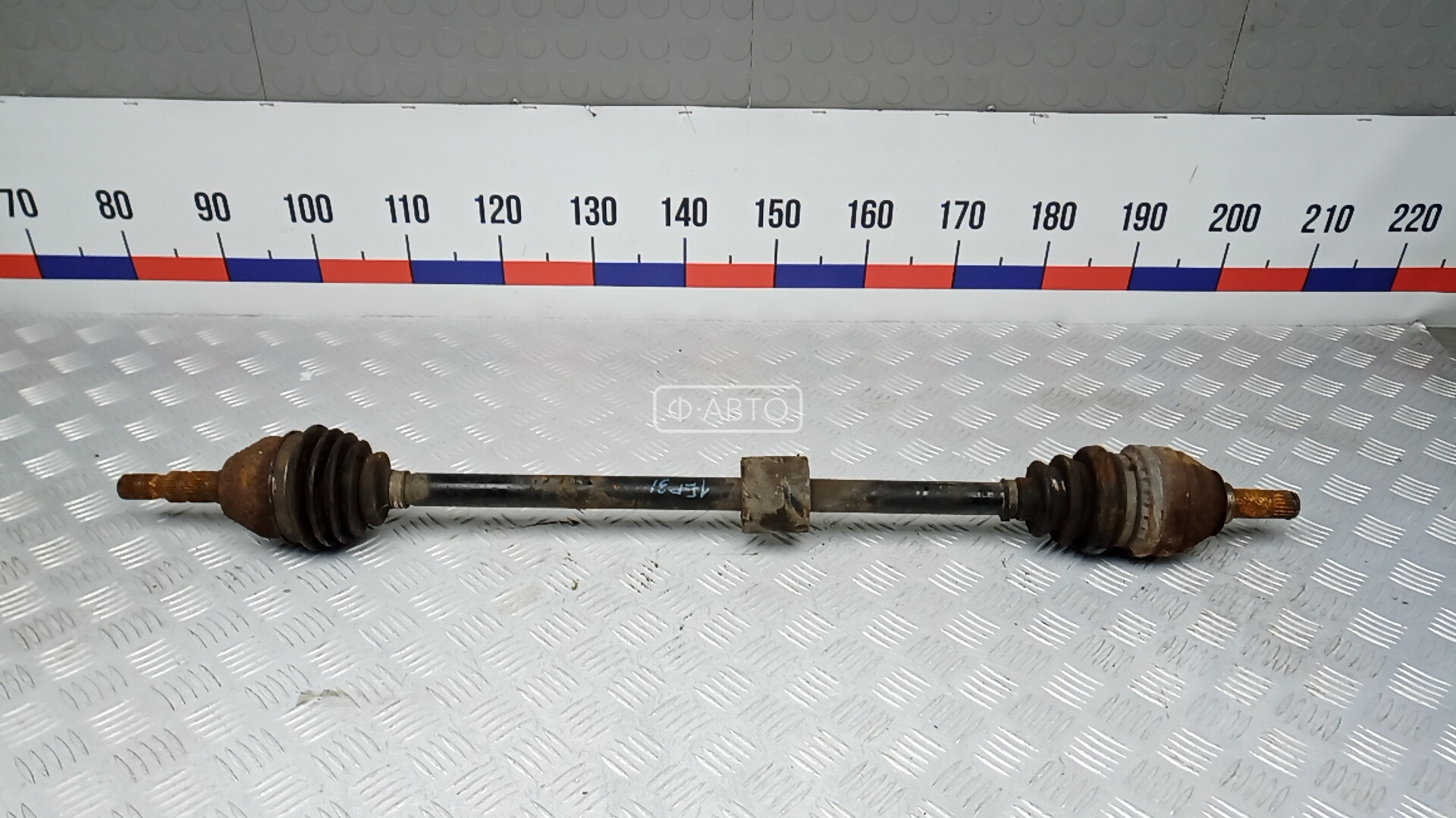 Привод передний правый